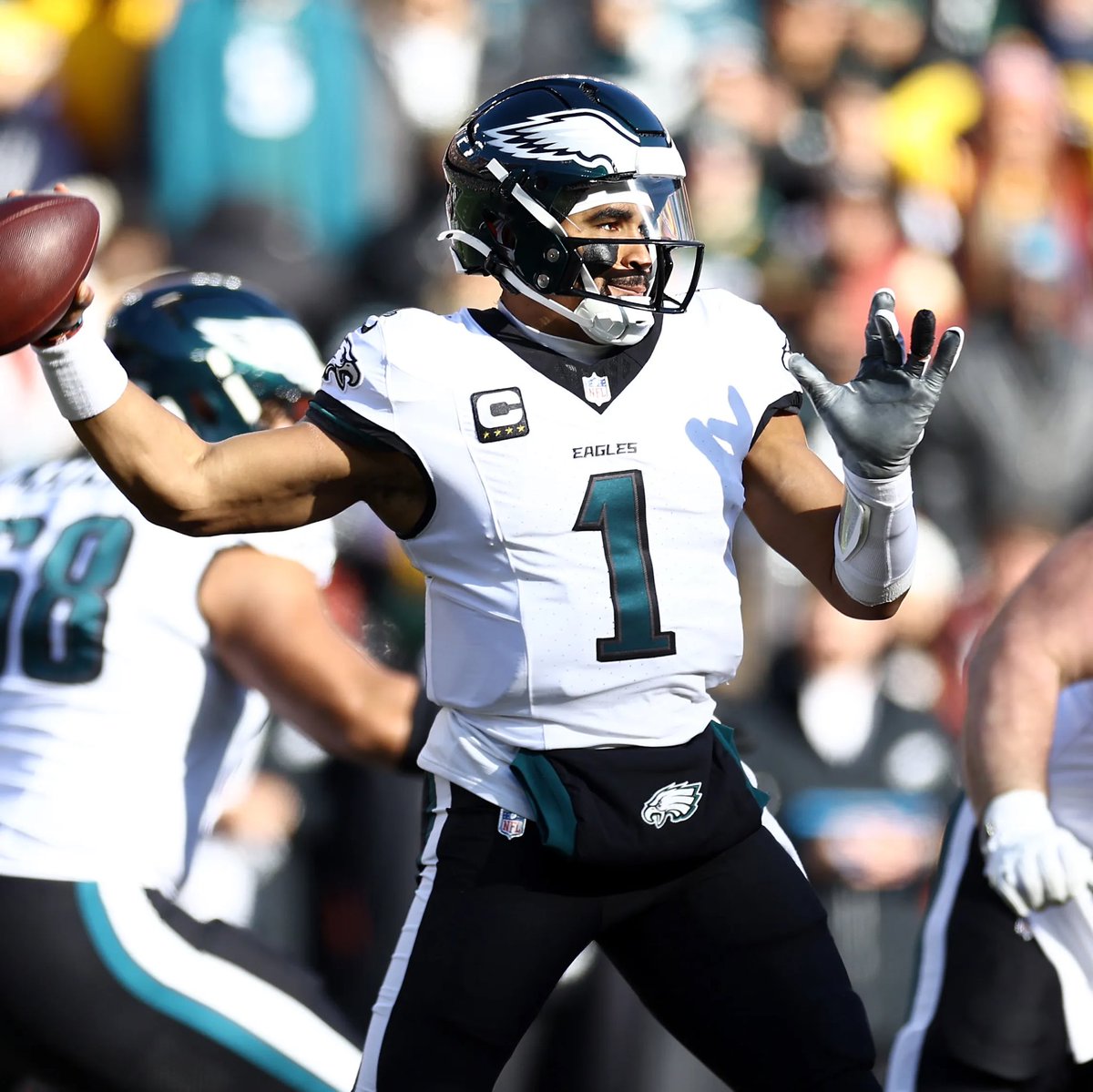 PhillyPrez's tweet photo. Jalen Hurts is 30th in the NFL in “Poor Balls Thrown” with only 45 of them. 

Matt Stafford has 88 

Patrick Mahomes has 87 

Josh Allen has 86

Joe Burrow has 73 

Lamar Jackson has 69

(Via @FantasyProsNFL ) https://t.co/tYUlfdiiMd
