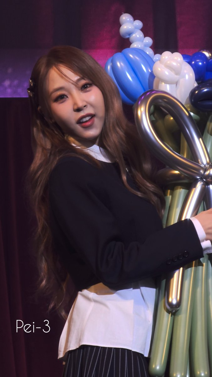 PeiPei41154006's tweet photo. 2024.12.22 문별 (Moon Byul) The first anniversary of Moon Byul &amp; SHOOTING STAR [Twinkle Twinkle] 2PM

#mamamoo #마마무 #moonbyul #moonbyulyi #문별 #문별이 #SHOOTING_STAR #MOON_STAR #MoonByul #Twinkle_Twinkle #moonbyuls2shootingstar4ever #20241222 https://t.co/SRWiiaGR73