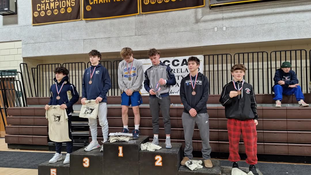 Congratulations to these HS Boys on placing at the Wedtmoreland County Coaches Association Tournament . And to all our boys We placed 9th as team 

Micah McGeary 6th
Landon Delara 4th
Kaden Shannon 3rd
Dave Sager 6th