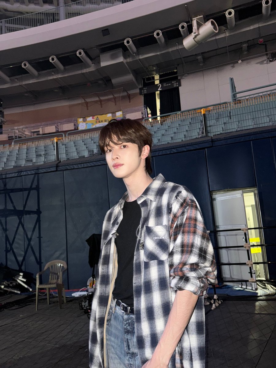 [PHOTO] 250112 
 
Sungchan Weverse update.

 #SUNGCHAN #성찬