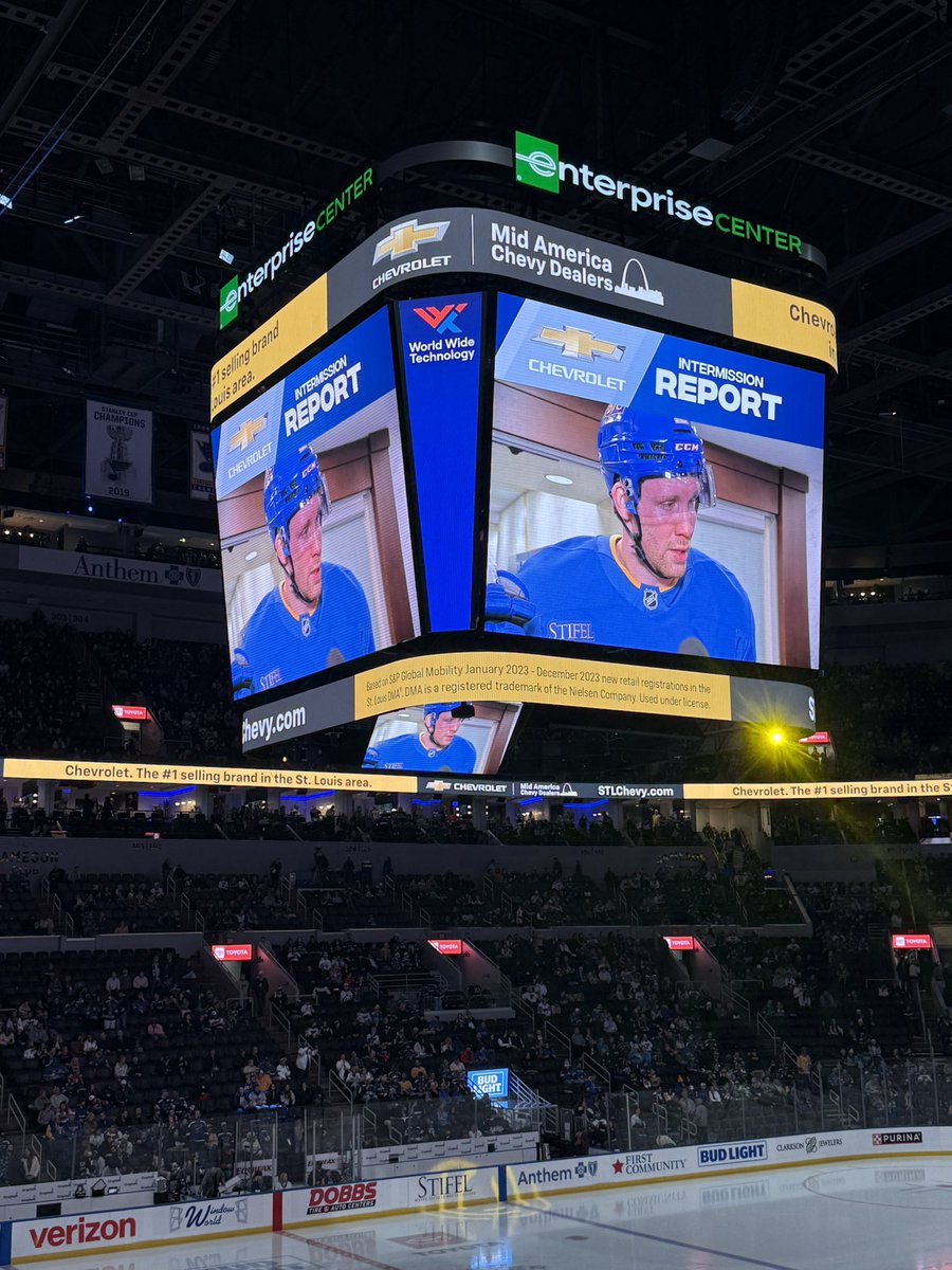 jodibuskohl's tweet photo. Blues game tonight thanks for the tickets @VetTix https://t.co/E2lKz48vxP