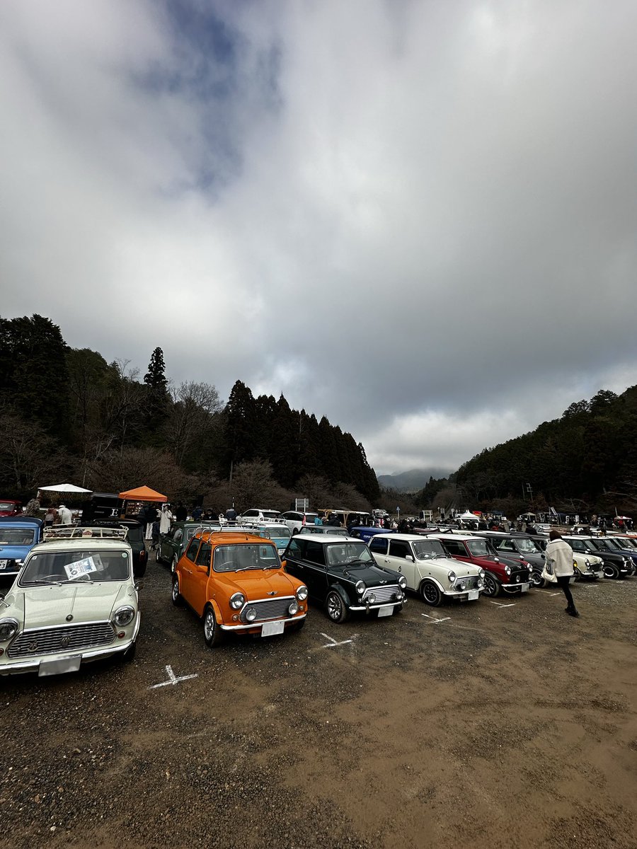 96mini's tweet photo. 着いてるー
#NYMM https://t.co/WcAfz8To30