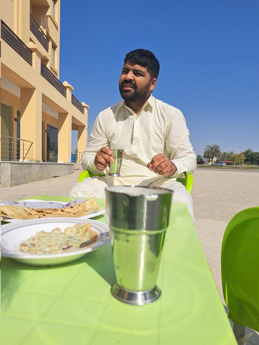faisalnadim88's tweet photo. #breakfast #lassi #friendship #jutt #arain https://t.co/hQMDTx65YM