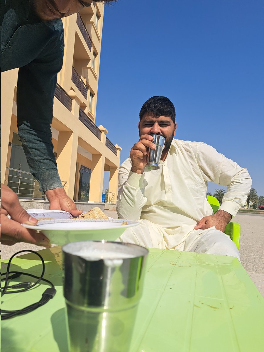 faisalnadim88's tweet photo. #breakfast #lassi #friendship #jutt #arain https://t.co/hQMDTx65YM