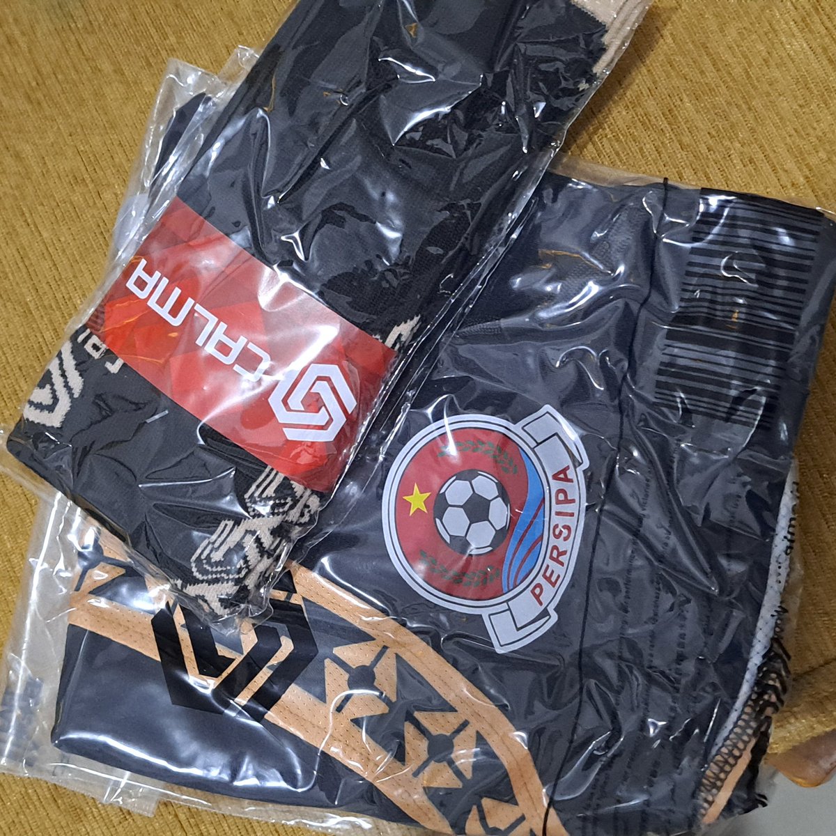 Pemburu Jersey tweet media