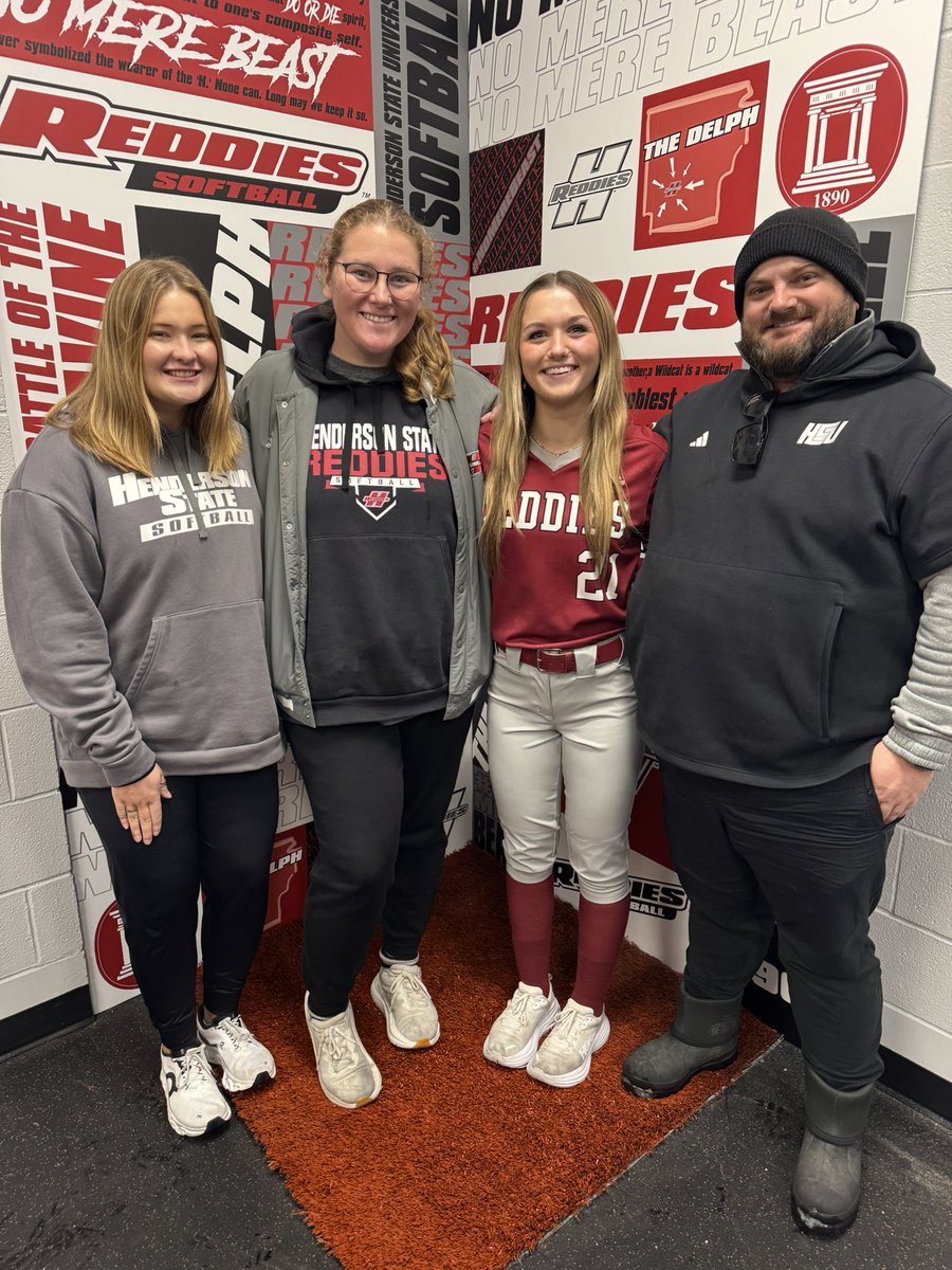TXSI18's tweet photo. Congratulations on your commitment to Henderson State University, KJ! Your Bolt family is so proud of you. HSU is not only getting an exceptional athlete, but an even better teammate. We can't wait to see all the great things you'll accomplish!

@KayleaJo @ReddiesSB https://t.co/ZQQo7XOVTH