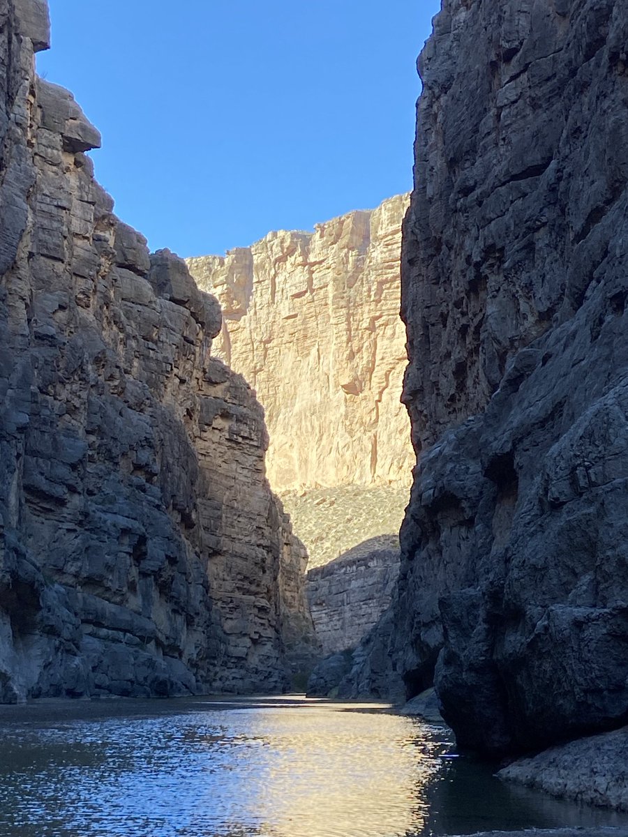 CynthiaZukowski's tweet photo. My View This Evening!  Santa Elena Canyon #AMustSee ⁦@BigBendNPS⁩ ⁦@CynthiaZukowski⁩ https://t.co/Yh1TCwj3VY