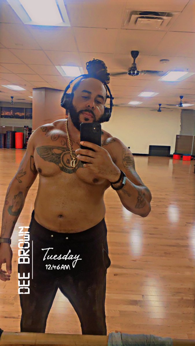ThePrettyFeetKing (@kingfit1200) on Twitter photo 
