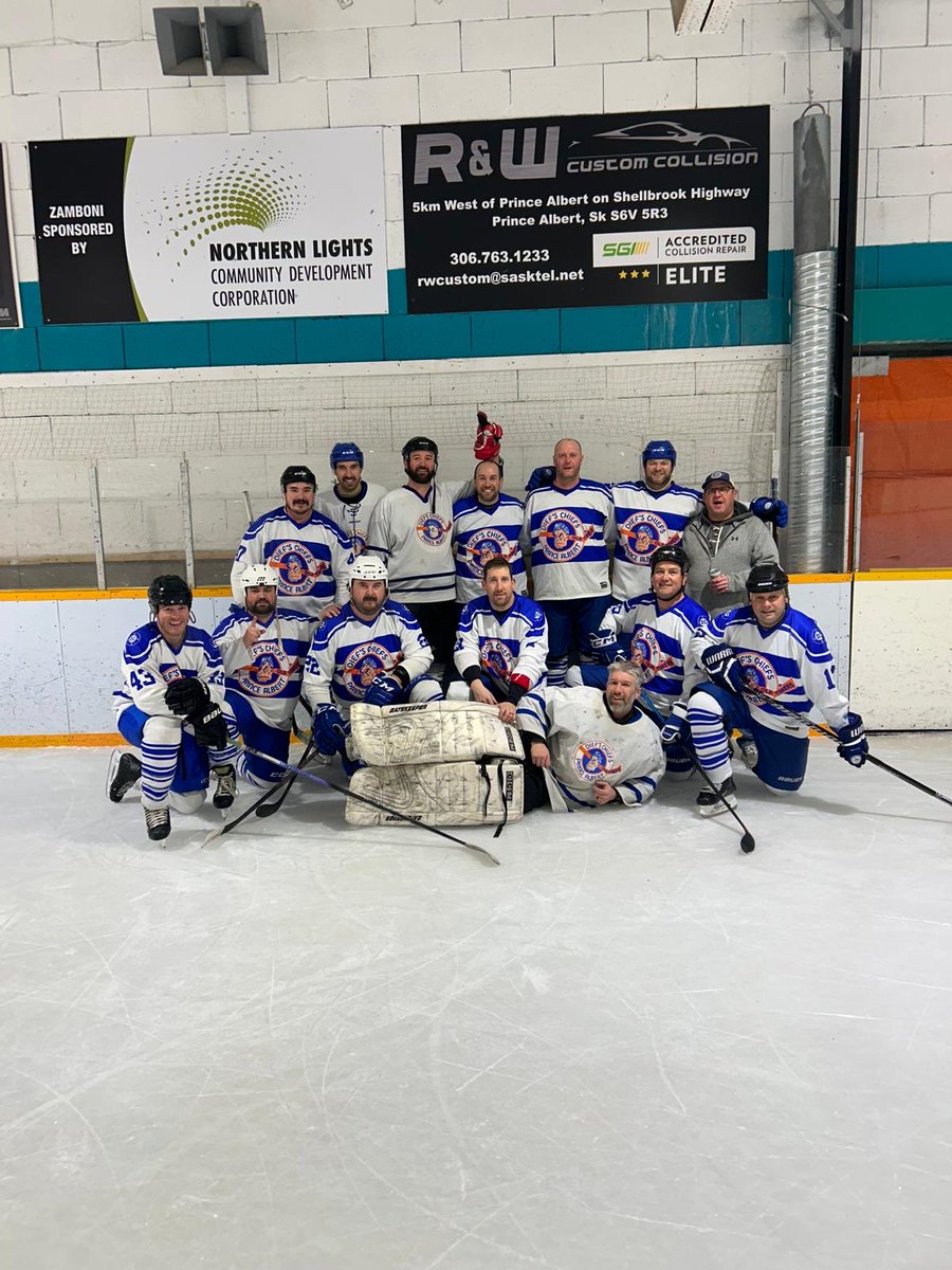 You know what they say the early bird gets the bird unless the birds still up when the sun comes up #champs#westys