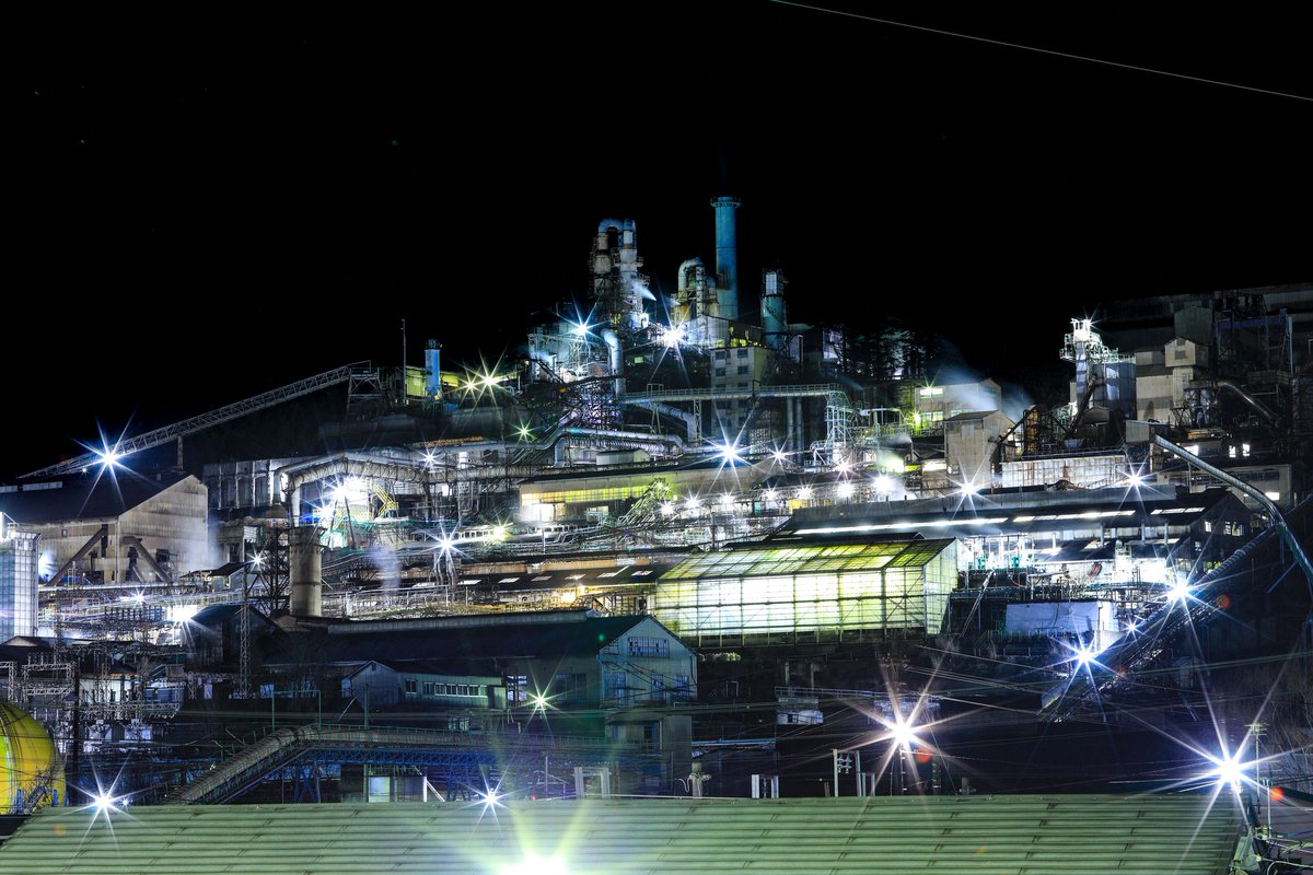 nyjoems06s's tweet photo. 2025/1/12未明

群馬県安中市東邦亜鉛安中精錬所

今年の3月末で主要設備の停止が発表されてます
そろそろ見納め

#東邦亜鉛
#東邦亜鉛安中精錬所
#工場夜景
#夜景
#群馬県
#安中市 https://t.co/VMWDUbqaMk