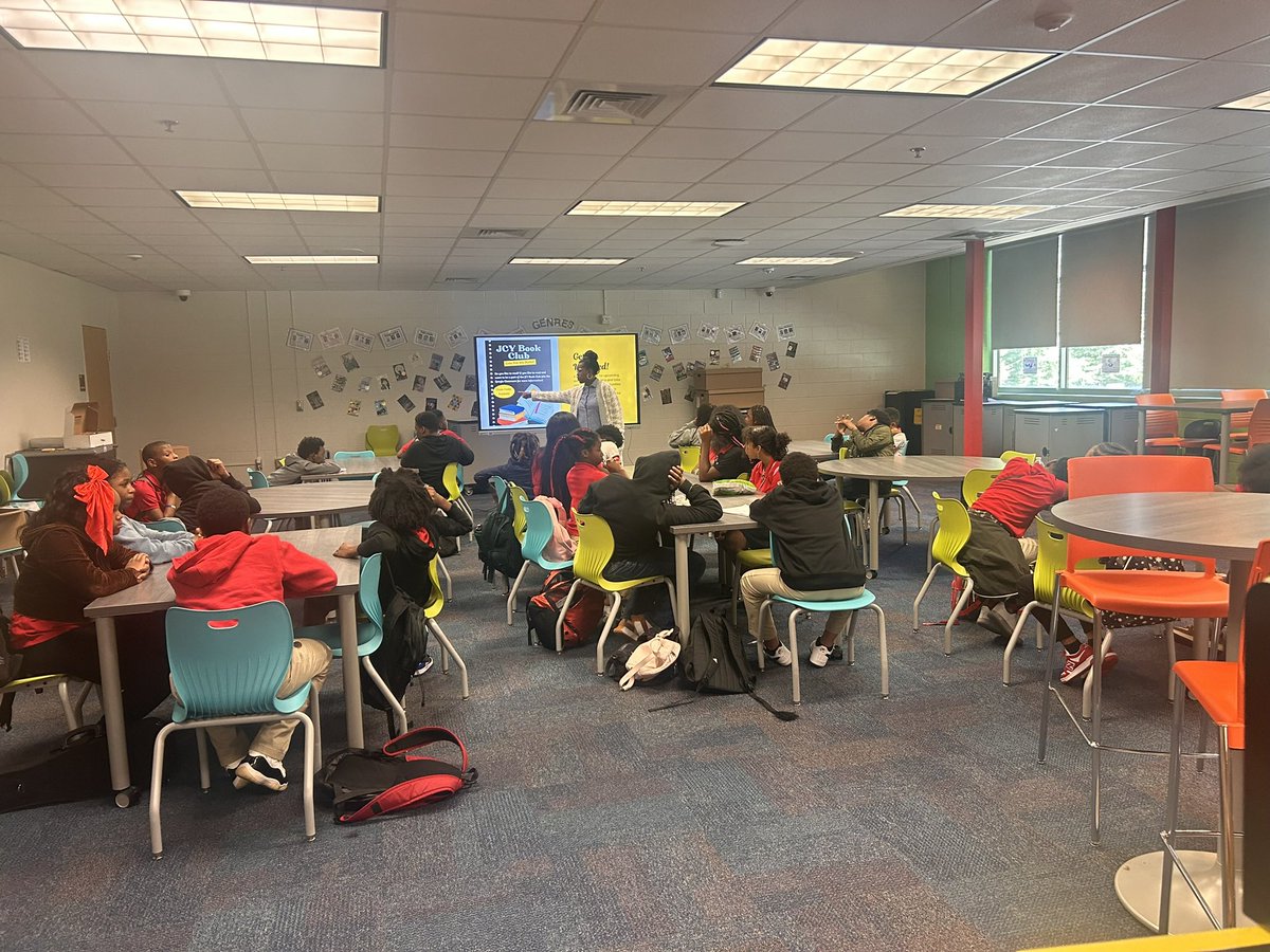 Reese_Educator's tweet photo. Strong partnerships between literacy coaches &amp; media center specialists are a game-changer for student success. Together, we ignite a ❤️ for reading, build literacy skills, &amp; create a culture of lifelong learning. 📚 All ELA classes had Media Ctr Orientation Aug ‘24 @apsyoungms https://t.co/kxPOzvO3RN