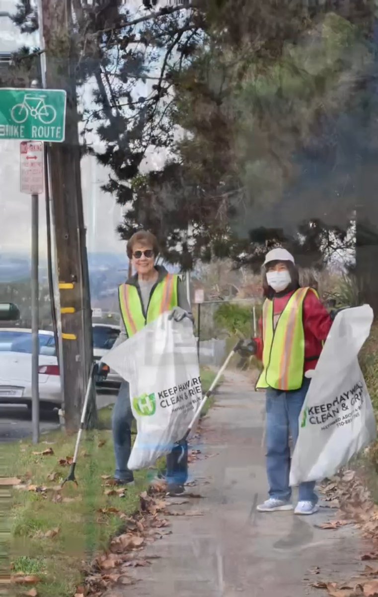 TomFerr83040261's tweet photo. An excellent community clean-up event starts tomorrow at Pearls Cafe at 9 a.m. Please come over if you can help clean up a local Hayward neighborhood. Thank you🙏 https://t.co/t7qpqLlmkS