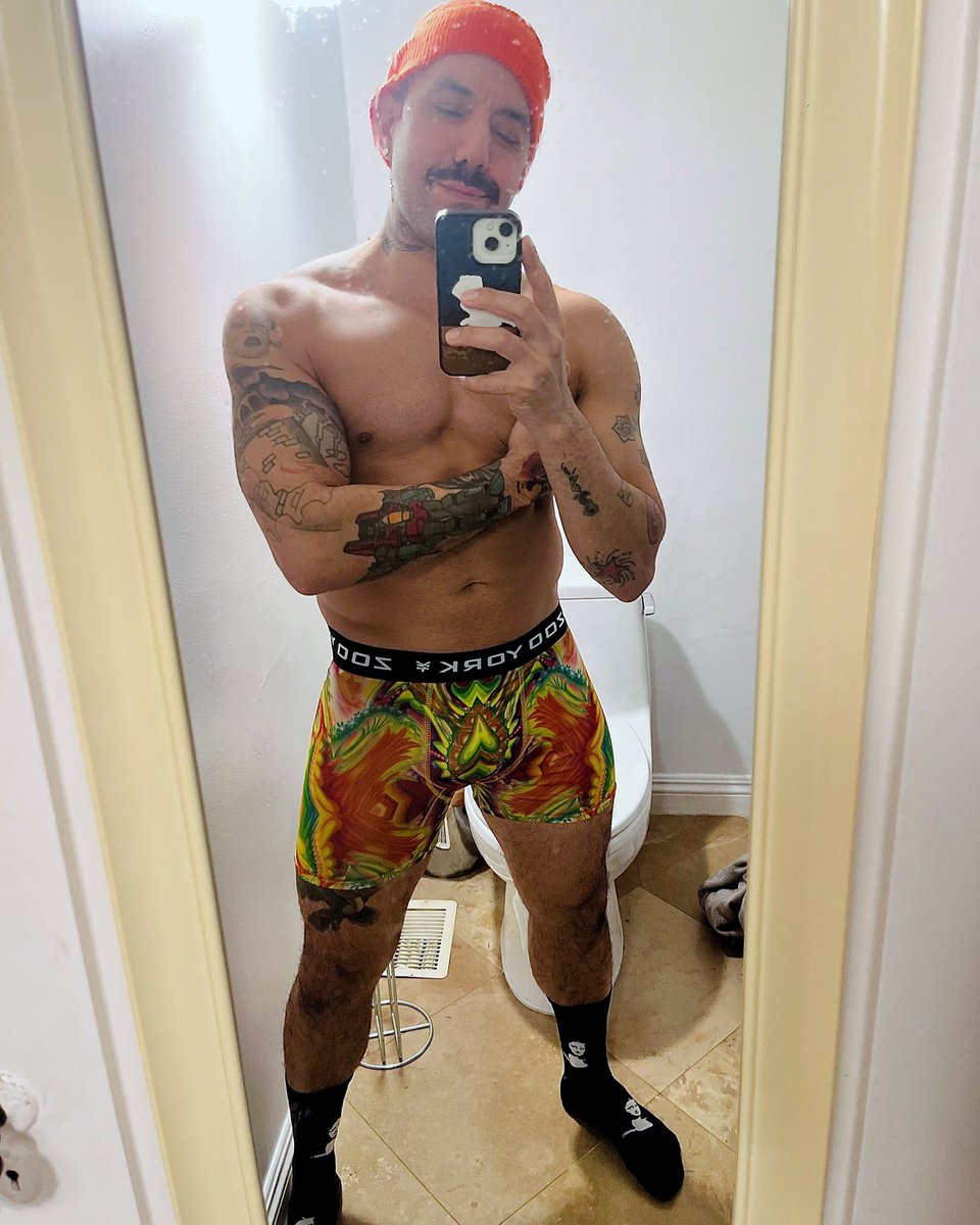 SizeOfJupiter (@sweetpetexxx) on Twitter photo 