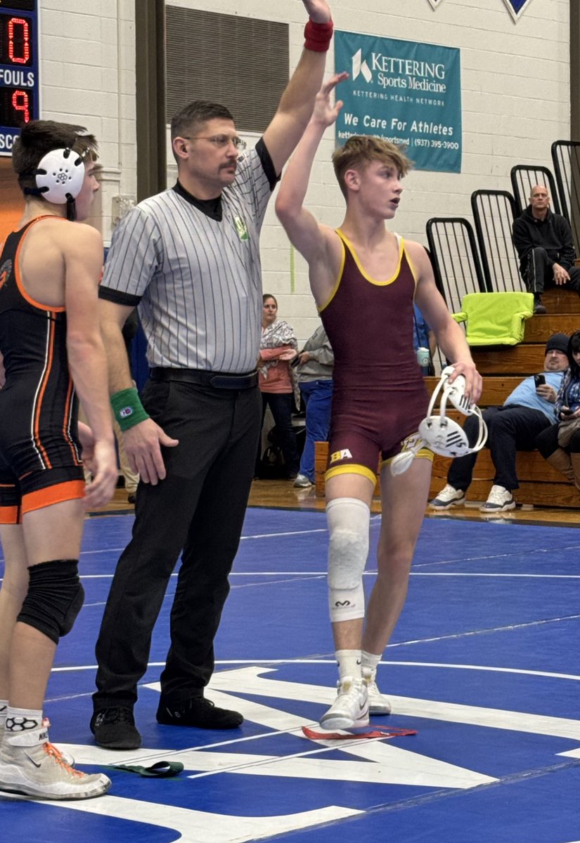 rdunn1001's tweet photo. Caleb Middendorf 113 lb Champion @ Miamisburg @RossWrestling @RossRams1 @ross_wrestling @RossRamsAD https://t.co/acWjoUQHSH