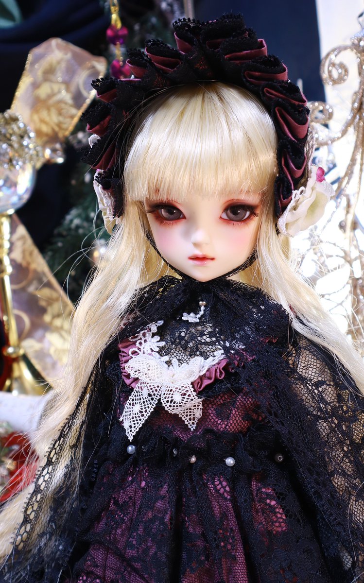 PoE_MomiP's tweet photo. インスタのワンオフ97番ちゃん、オープンマウス風に描いてあるから別の子みたいだね!ウィッグは先生がお迎えしたクルーズメモワン銀様と同じかな?97番は良い #SD97 https://t.co/F1Um4cGdl5