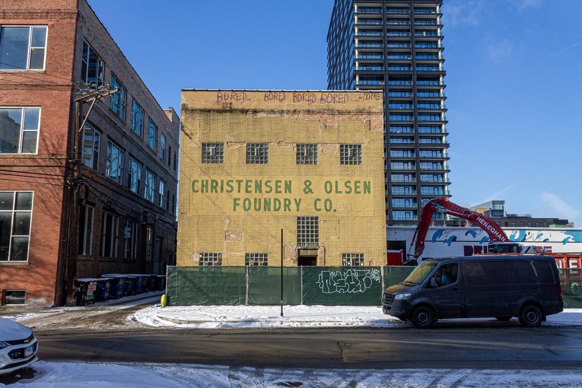 🏗 BuildingUpChi 🏗 tweet media