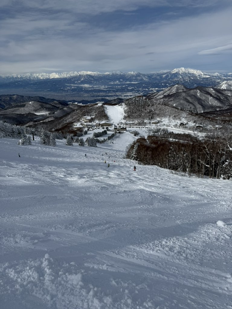 高天ヶ原で自然コブ発見😎
今日はここで特訓決定！
