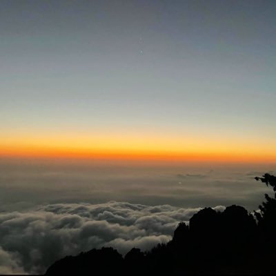 اللهم إني أعوذ بك من زوال نعمتك، وتحول عافيتك، وفجاءة نقمتك، وجميع سخطك.
ربنا أتنا ما وعدتنا وأنت خير الرازقين 🤲🤲.
#آخر_الليل