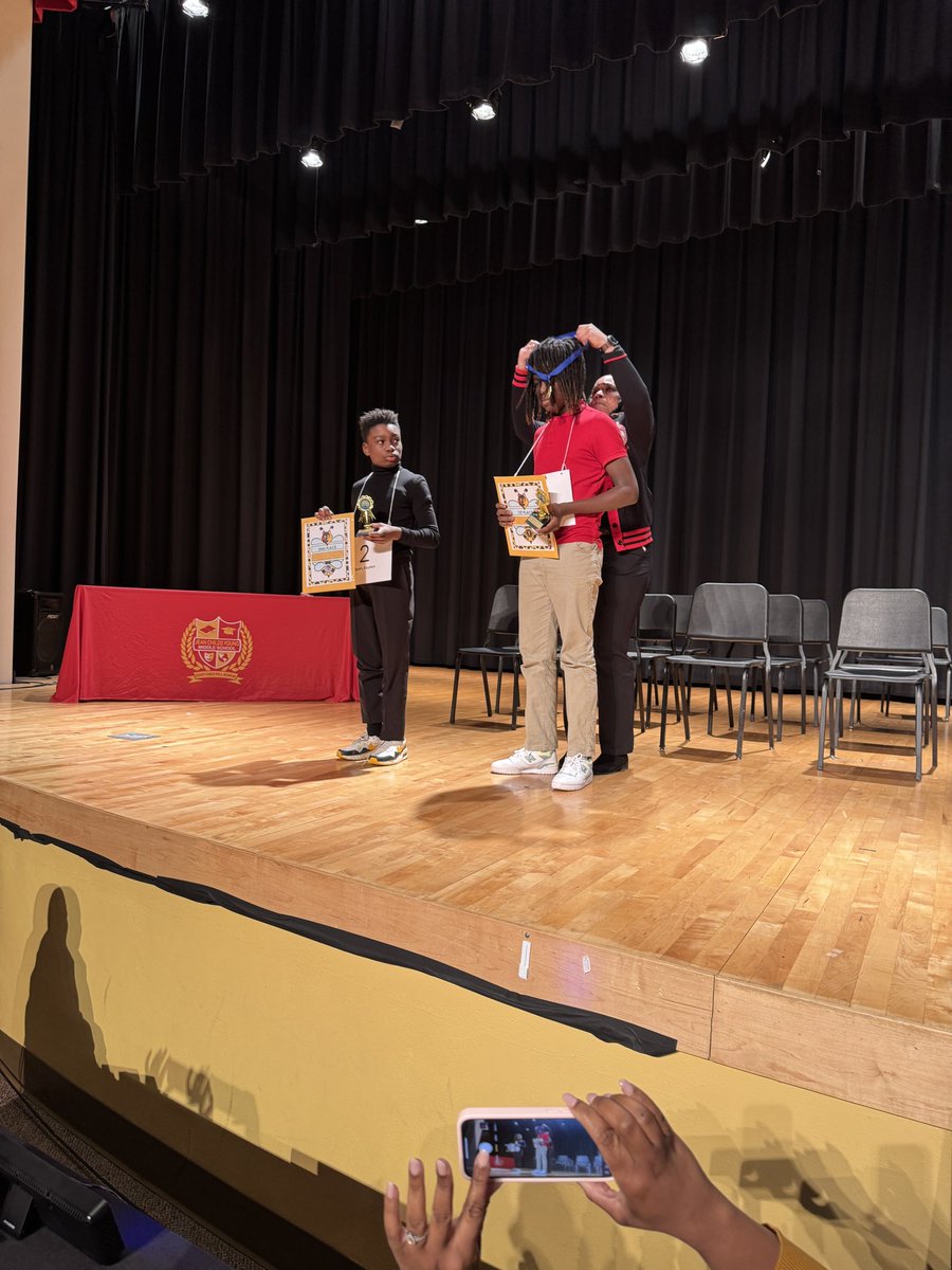 Reese_the_Educator (@reese_educator) on Twitter photo Beyond successful <a href="/apsyoungms/">Young Middle School</a> Spelling Bee. Held classroom bees in every ELA class & the winners were invited to the school wide bee.
True representation of all ability levels & grade levels at JCY! Access & Exposure is 🔑 Oh & it is was live-streamed youtube.com/live/RtlF94qdh… Beyond successful <a href="/apsyoungms/">Young Middle School</a> Spelling Bee. Held classroom bees in every ELA class & the winners were invited to the school wide bee.
True representation of all ability levels & grade levels at JCY! Access & Exposure is 🔑 Oh & it is was live-streamed youtube.com/live/RtlF94qdh…