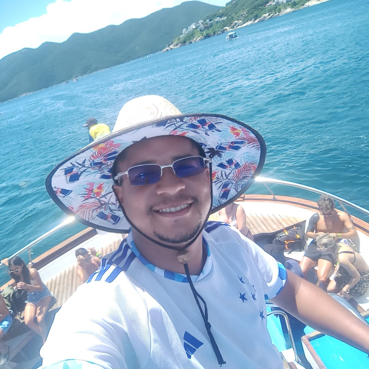 ChristianDR7's tweet photo. #NewProfilePic https://t.co/hH6hBXjgy3