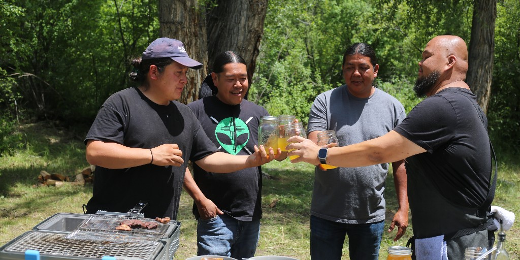 MyOutdoorTV's tweet photo. Salud 🍻

@chefyiavang https://t.co/ONS9g5b2OW