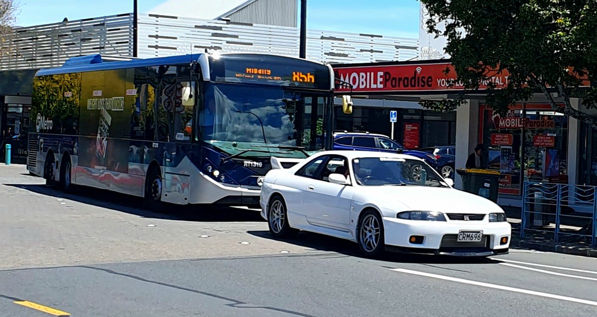 ⚆⚆⚆ tweet media