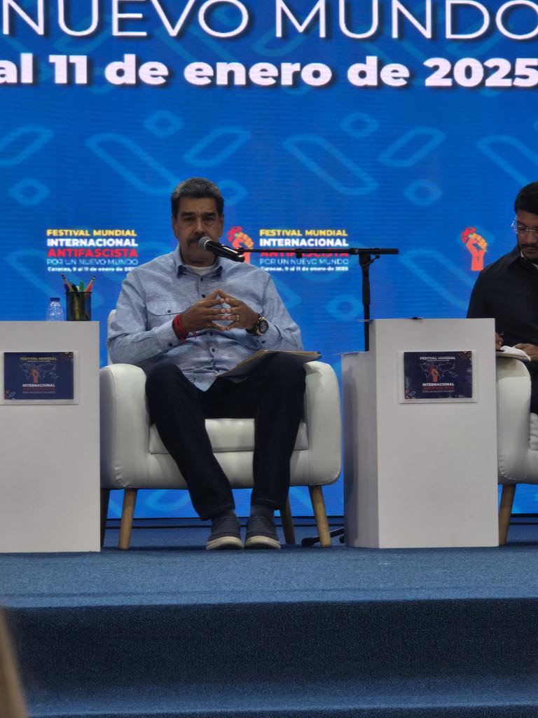 Más de dos mil delegados del mundo, presentes en el festival mundial antifascista, juran su solidaridad y compromiso en la lucha contra el fascismo, sionismo, colonialismo y cualquier expresión neofascista y su acompañamiento al Presidente Nicolás Maduro y al Pueblo de Venezuela