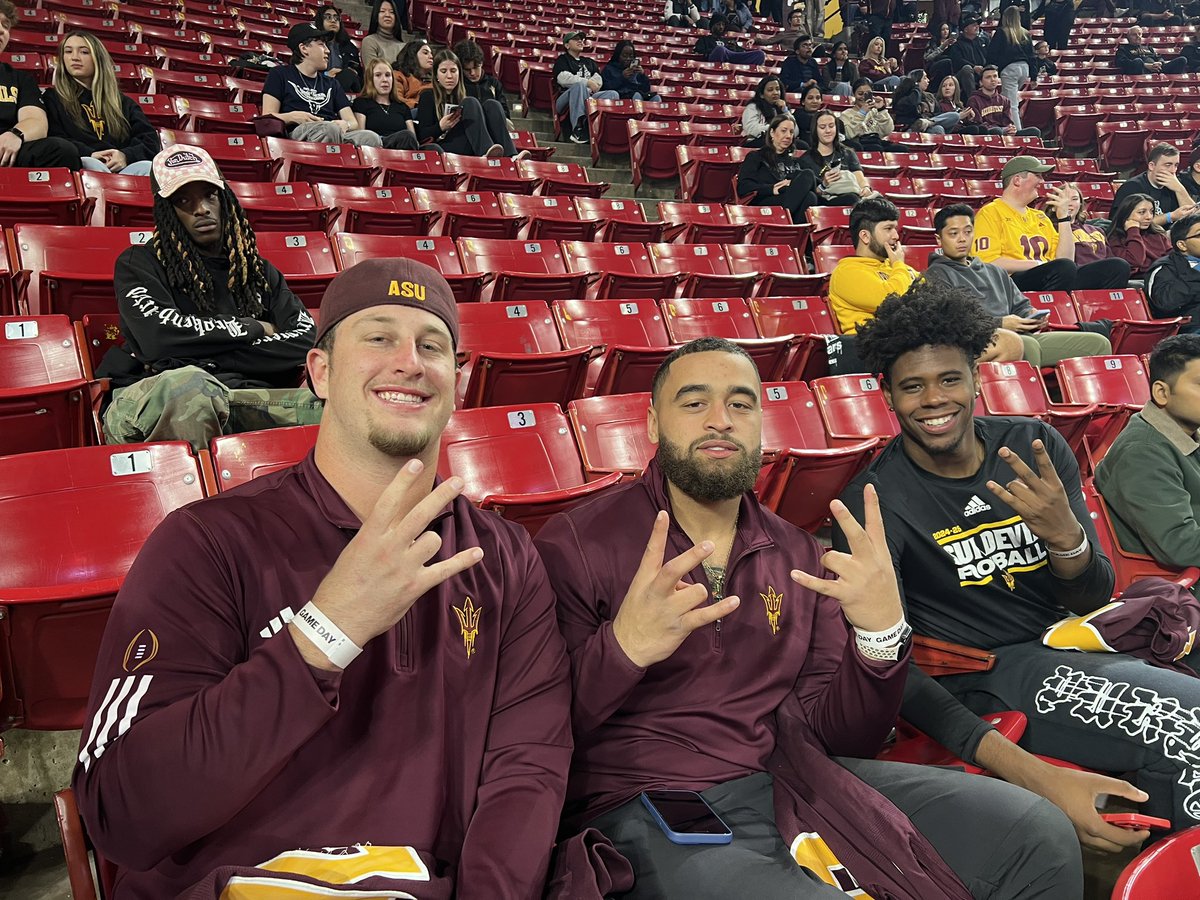 Blake Niemann tweet media