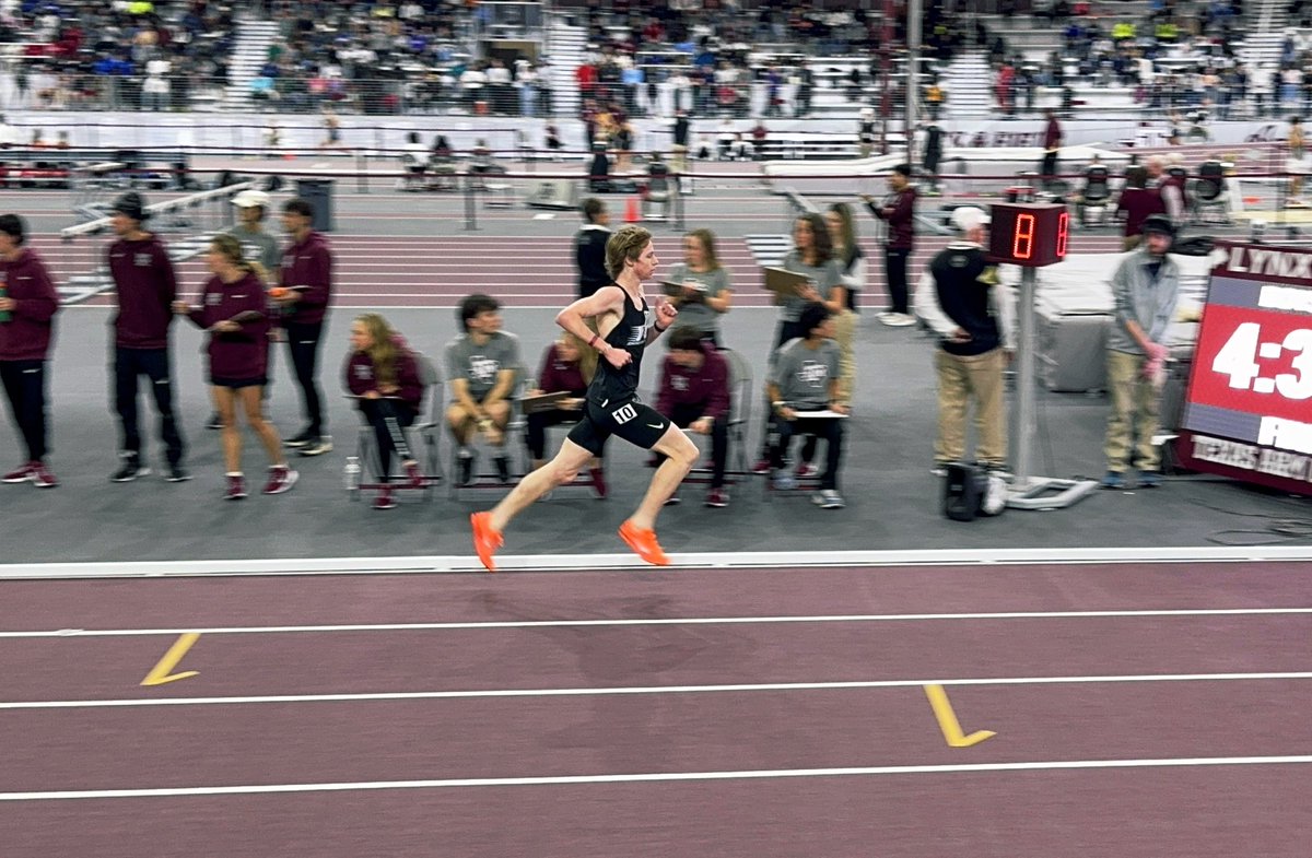 GradyAJenkins's tweet photo. Ran my season opener at the Texas A&amp;M High School Indoor Championships. Clocked a new PB in the 2 Mile race with a time of 9:27. Still work to be done, looking forward to the next meet. @aggietfxc @TXMileSplit @FloTrack @MISD_Athletics https://t.co/IZOSgT1Yf5