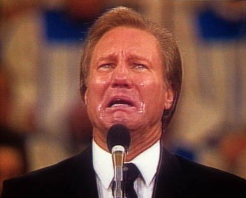 mass_ramiro's tweet photo. @WillGraham1985 Se trata del Jimmy Swaggart mexicano. ¿Recuerdan? Qué gran hombre de celo contra los falsos predicadores ese Jimmy. El problema era que solo se trataba del producto que vendía.... pero qué diferente su realidad ¿no? https://t.co/V04nSMAHWa