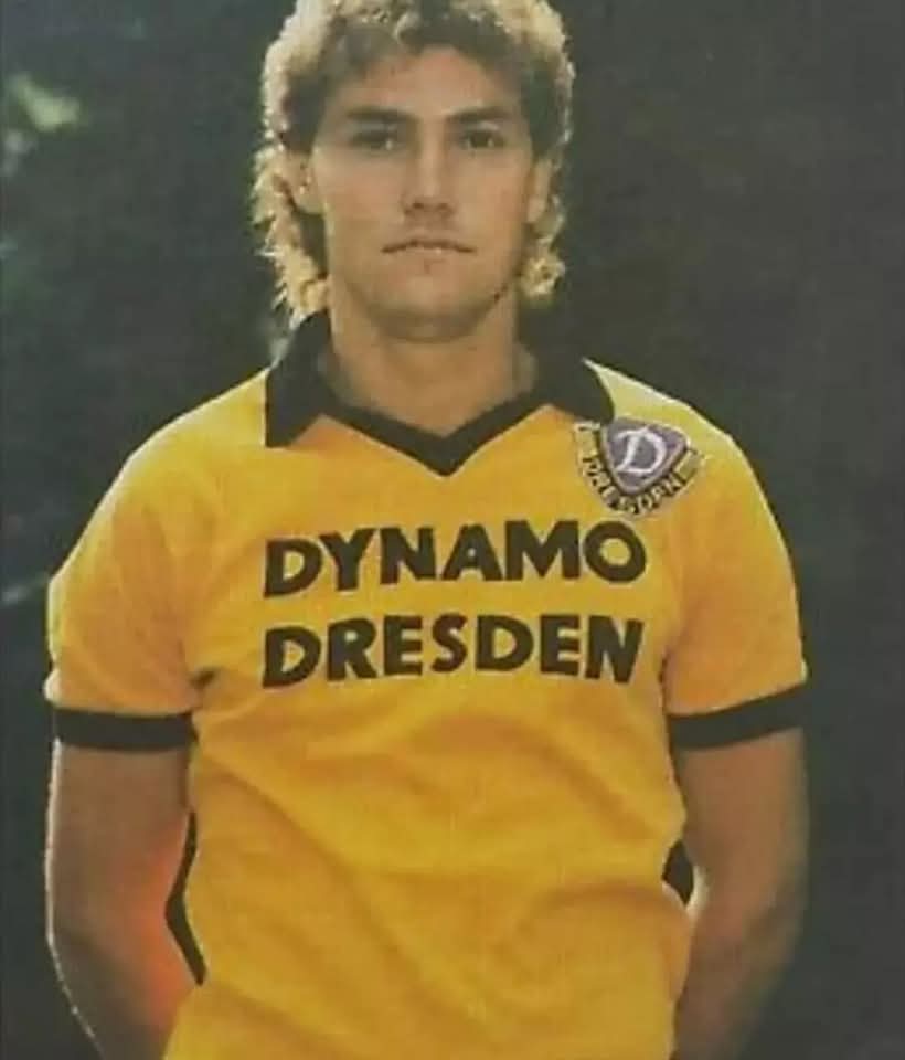 FreitalonTour's tweet photo. Die herzlichsten Geburtstagsgrüße gehen heute an den Atze. Alles Gute und maximale Erfolge 😊 #sgd1953 #ftlot #matthias #atze #döschner #unvergessen https://t.co/Xh5zlgt7Nq