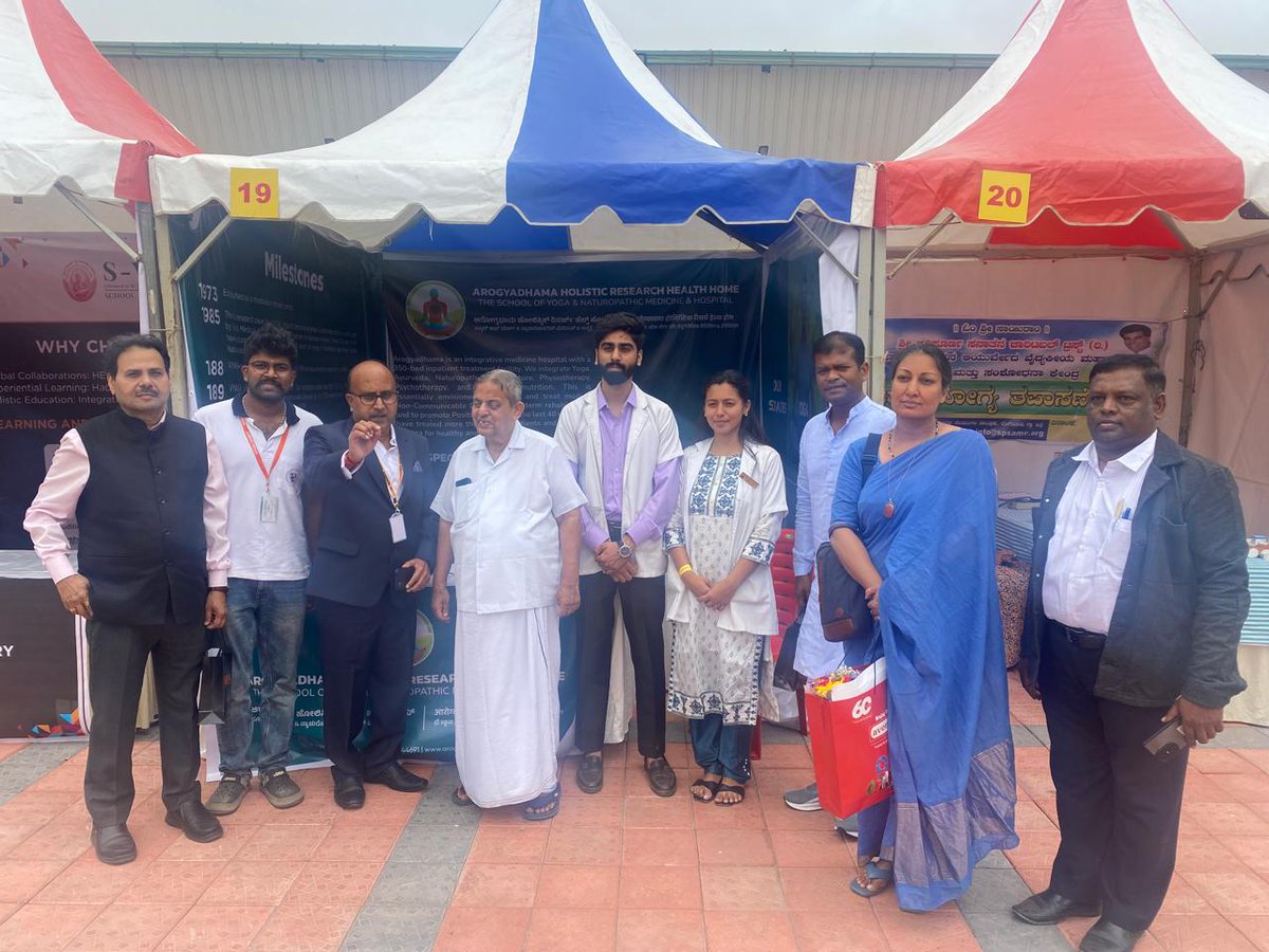 At Agrawal Trade Fair 2025 at Palace Grounds, Bengaluru. 
Grateful to Agrawal Samaj Karnataka for inviting me to this vibrant event, where several business owners showcased their innovations. 

#AgrawalTradeFair
