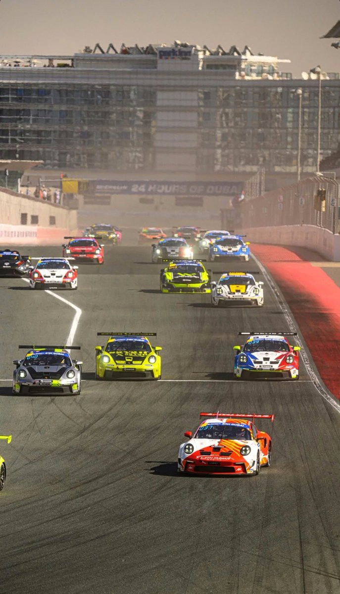 ThalaVishnu01's tweet image. Frame parugha ji ❤️‍🔥🔥✨ 
#AjithKumar #AjithRacing #ajithkumaracing