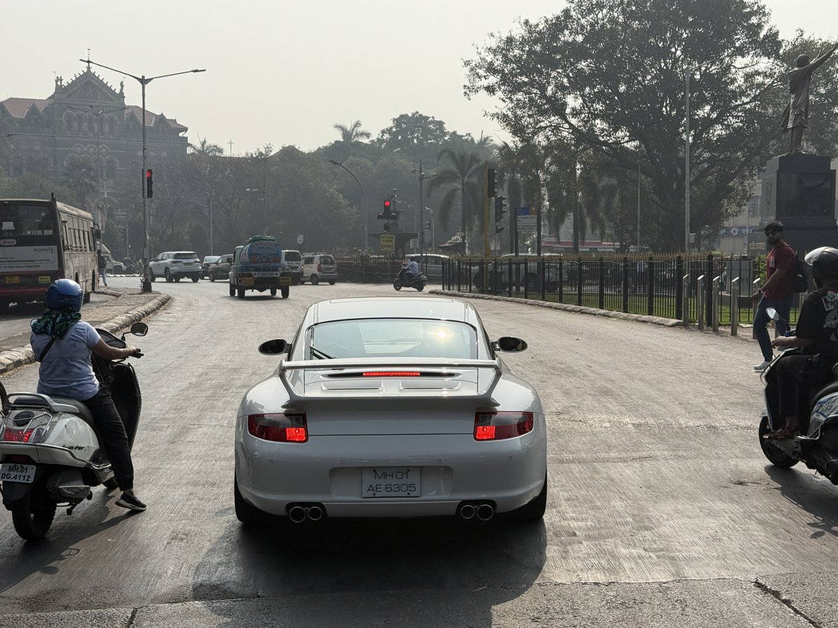 Manish R. Jain tweet media