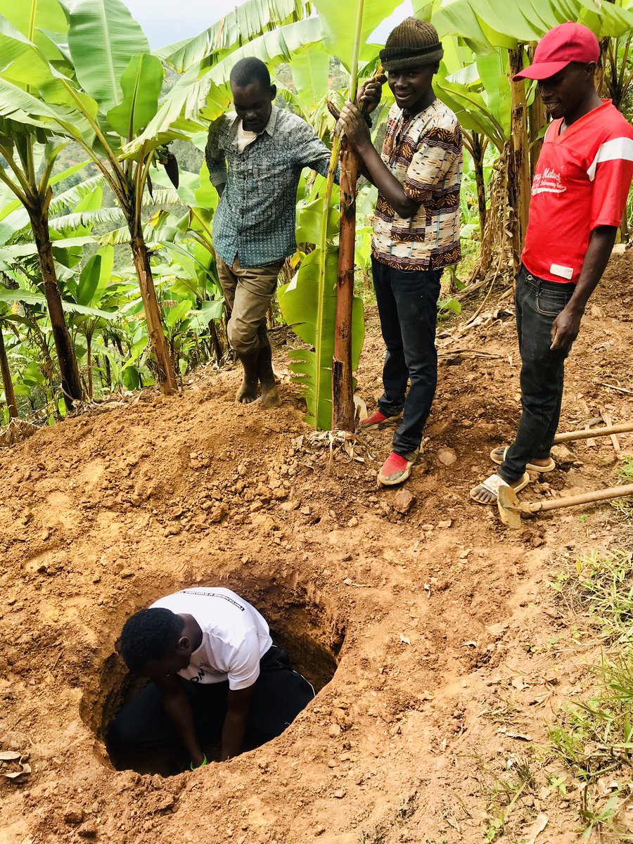 Ben_alpha1's tweet photo. Volunteers do not necessarily have the time; they have the heart.”
Working with @Nyamagabe @sector_musange youth In community work for supporting poverty alleviation by constructing latrines for poor households. @CorpsAfricaRda @BikorimanaVale9 @NyamagabeYouth @MastercardFdn https://t.co/Ir2Tl24Jma