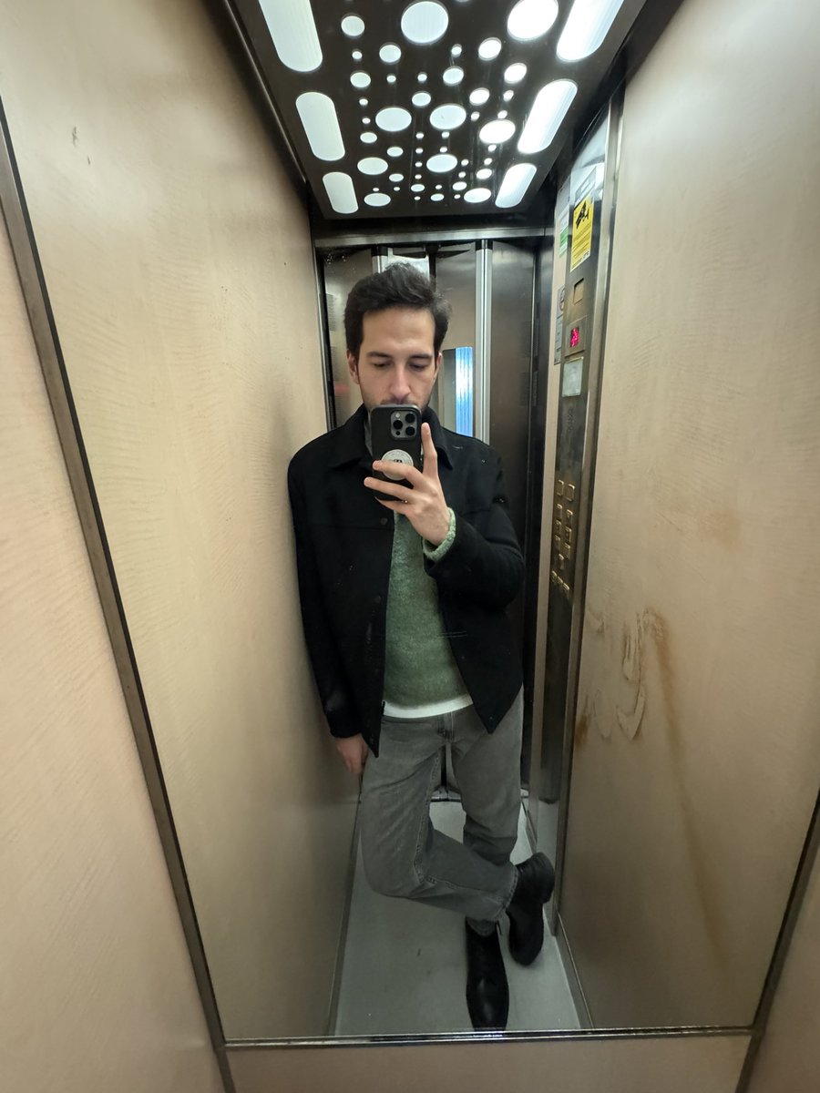 frang0db's tweet photo. New yearrrrr https://t.co/BSWgJwvRh1