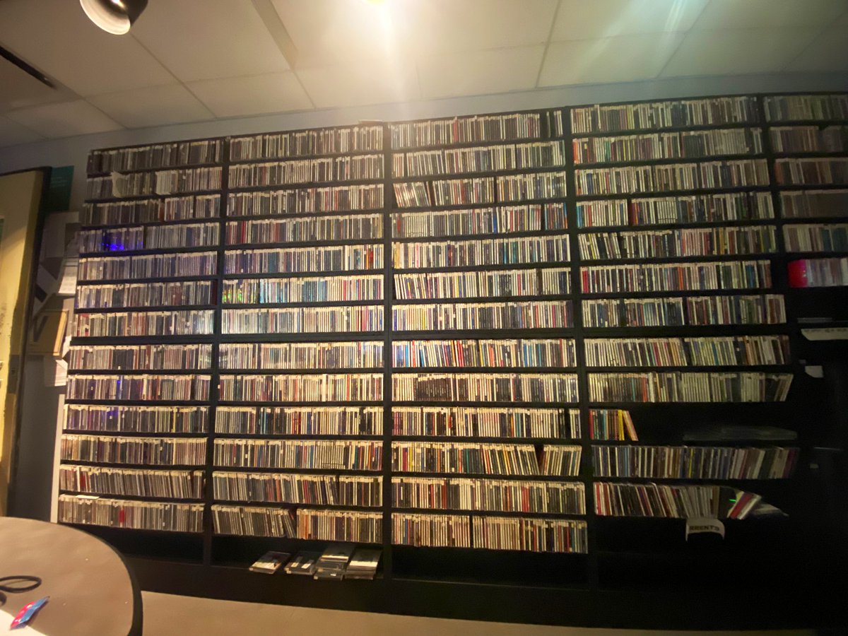 Lara Mondae / WXRT tweet media