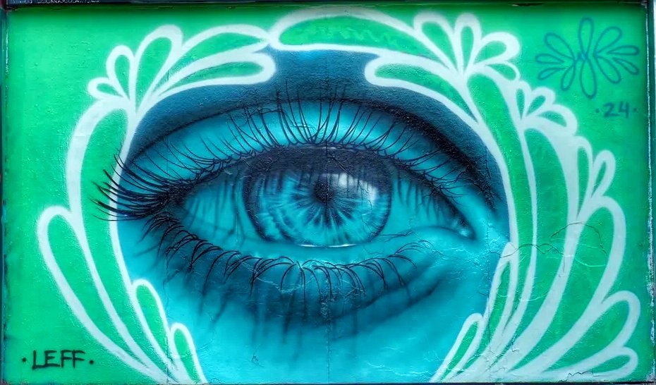 CapriceEnVie's tweet photo. Bonjour tout le monde !
#StreetArt
#claraleff https://t.co/QJaglTSkxk