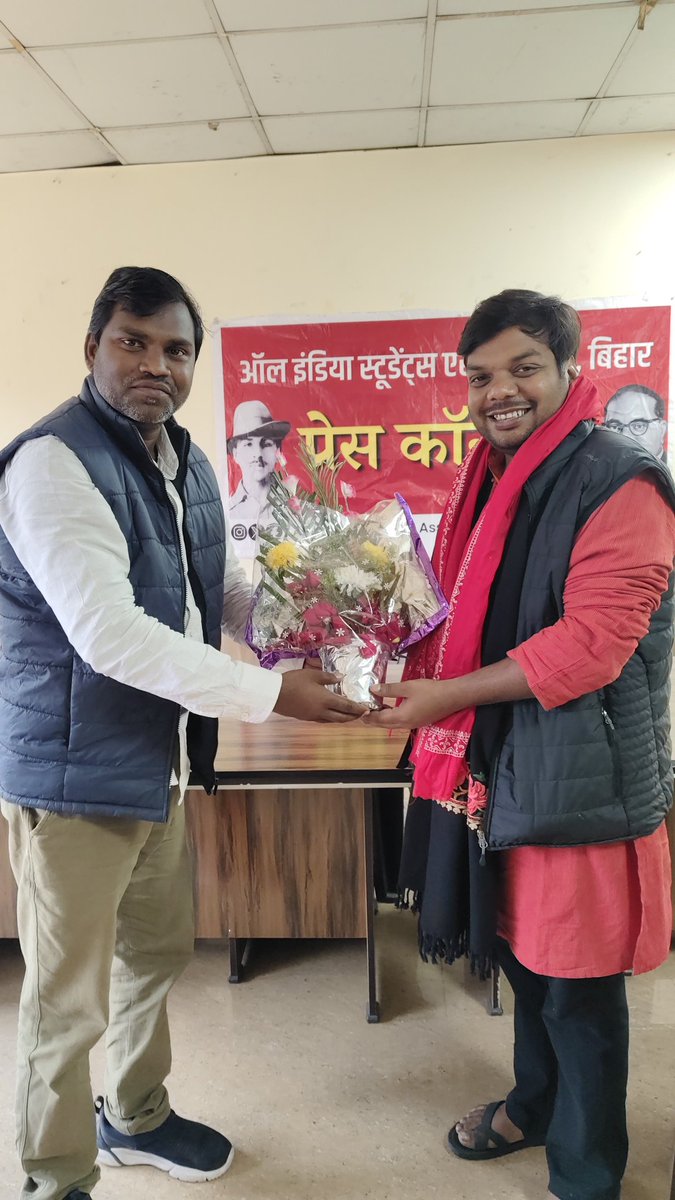 SathiDhananjay's tweet image. AISA पूरी तरह से BPSC के अभ्यर्थियों के पक्ष में लड़ रहा है। ये लड़ाई अब सिर्फ बिहार की नहीं देश के समूचे छात्र युवाओं की लड़ाई बन गई है।
#AISA #BPSC_PAPER_LEAK #BPSCStudentsProtest