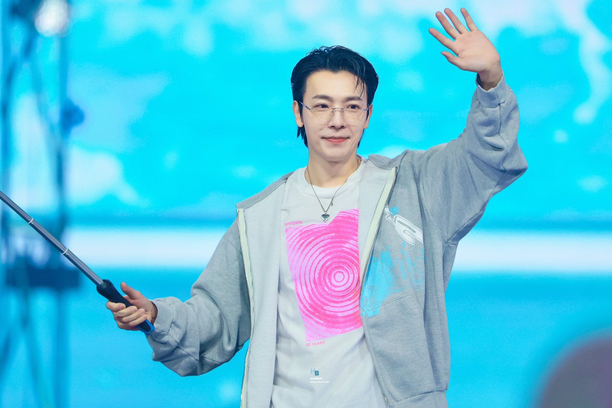 𝟏𝟏𝟑𝟎𝟏𝟏𝟏  𝐒𝐦𝐭𝐨𝐰𝐧

𝐉𝐔𝐒𝐓 𝐘𝐎𝐔💍

#슈퍼주니어  #superjunior 
#슈퍼주니어DnE #SuperJuniorDnE
#동해 #トンへ #donghae
#SMTOWNLIVE2025