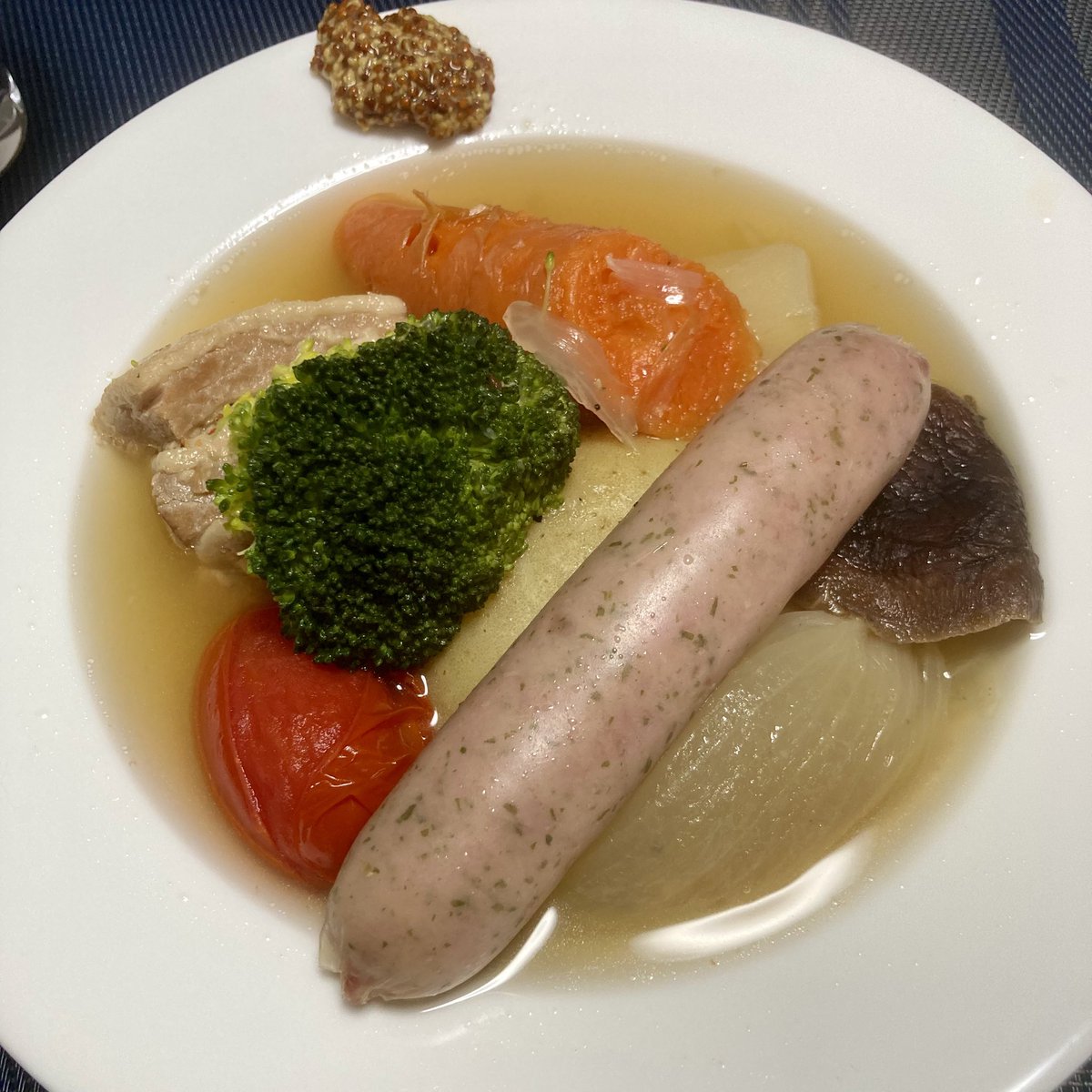 chat_et_vin's tweet photo. 今日のブランチ
#おうちごはん #家飯 #blunch https://t.co/9IbRxW9DBM