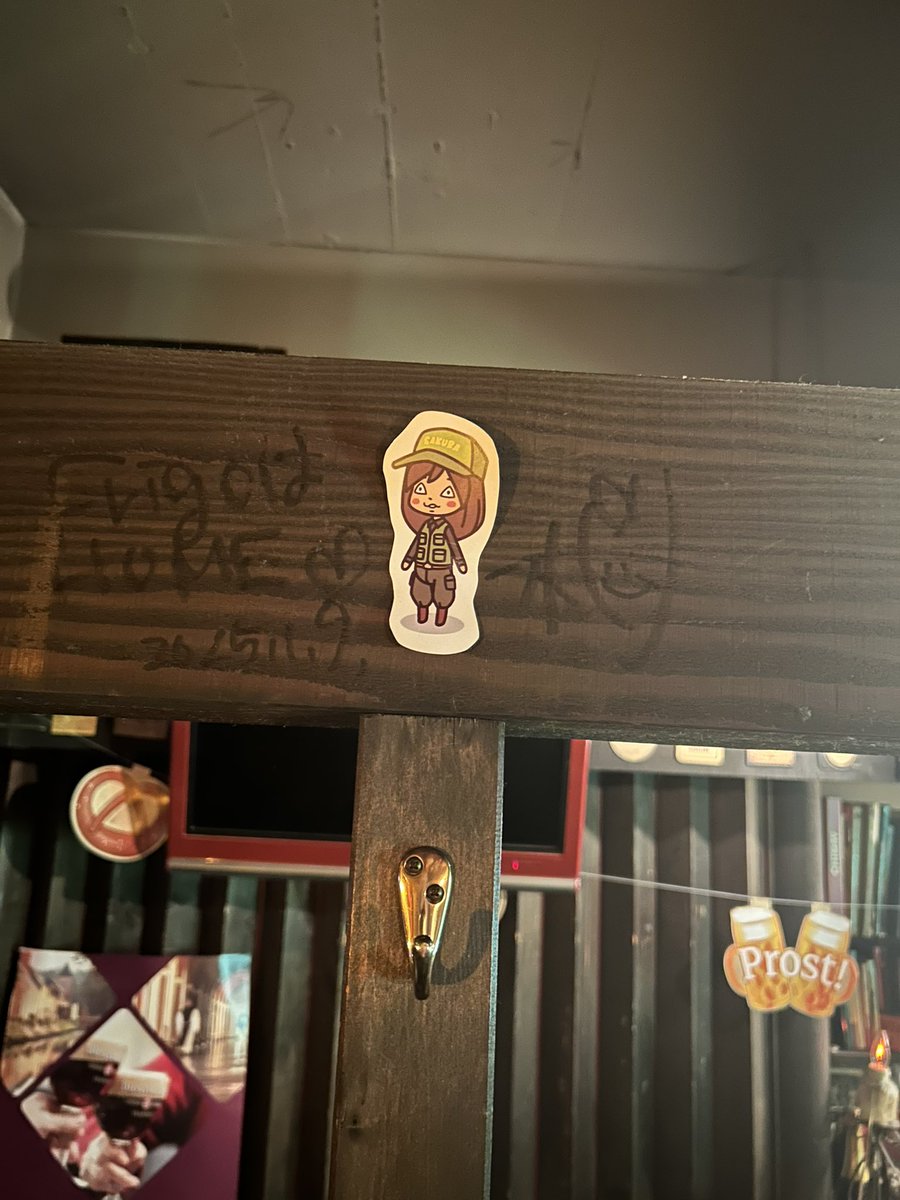 店内にサインなど書かれていますがこれは新店舗に持って行けない為、撮影保存などお願いします