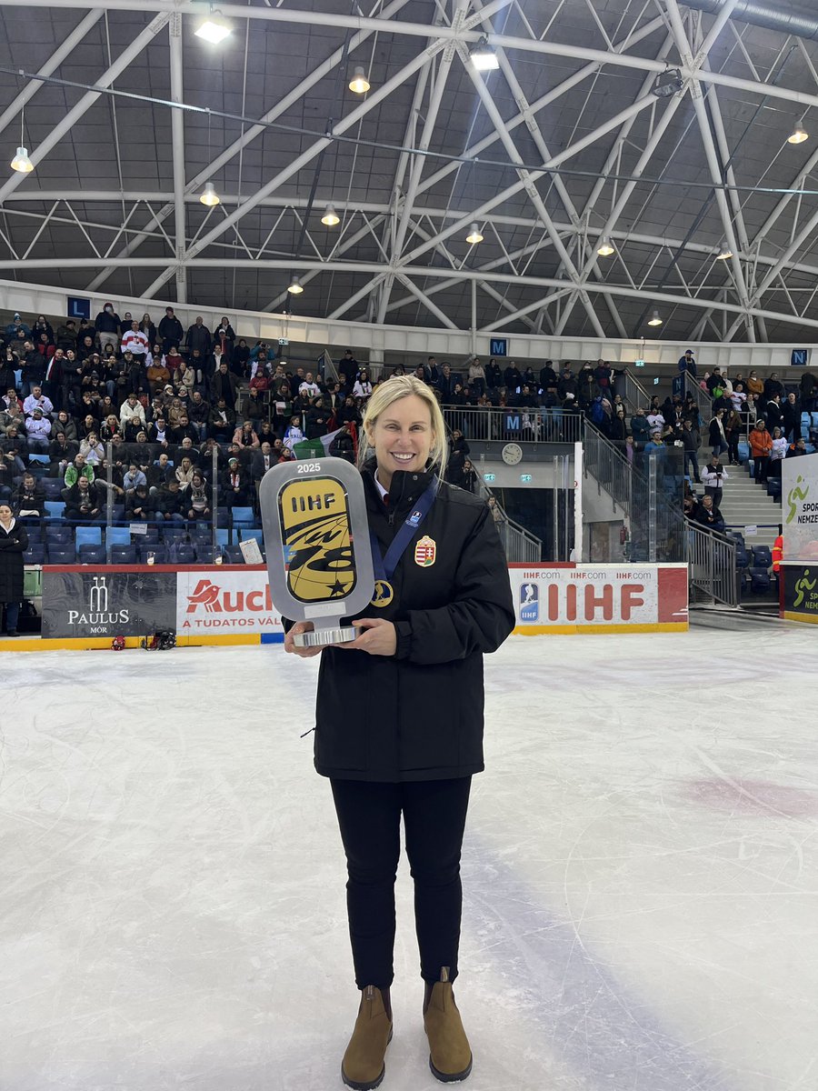 Delaney Collins tweet media