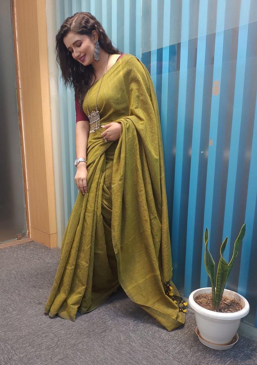 rahul95sharmaa's tweet photo. Good morning 🌄 @surabhi_tiwari_ mam i wish this beautiful morning make you feel the beauty of the day have a refreshing morning filled with sunshine blessings keep smiling always and be happy may god bless you always 🙏
#sundayvibe #sundayfeelings
#sundaymotivation #sundaythough https://t.co/eHNRz9EbTD