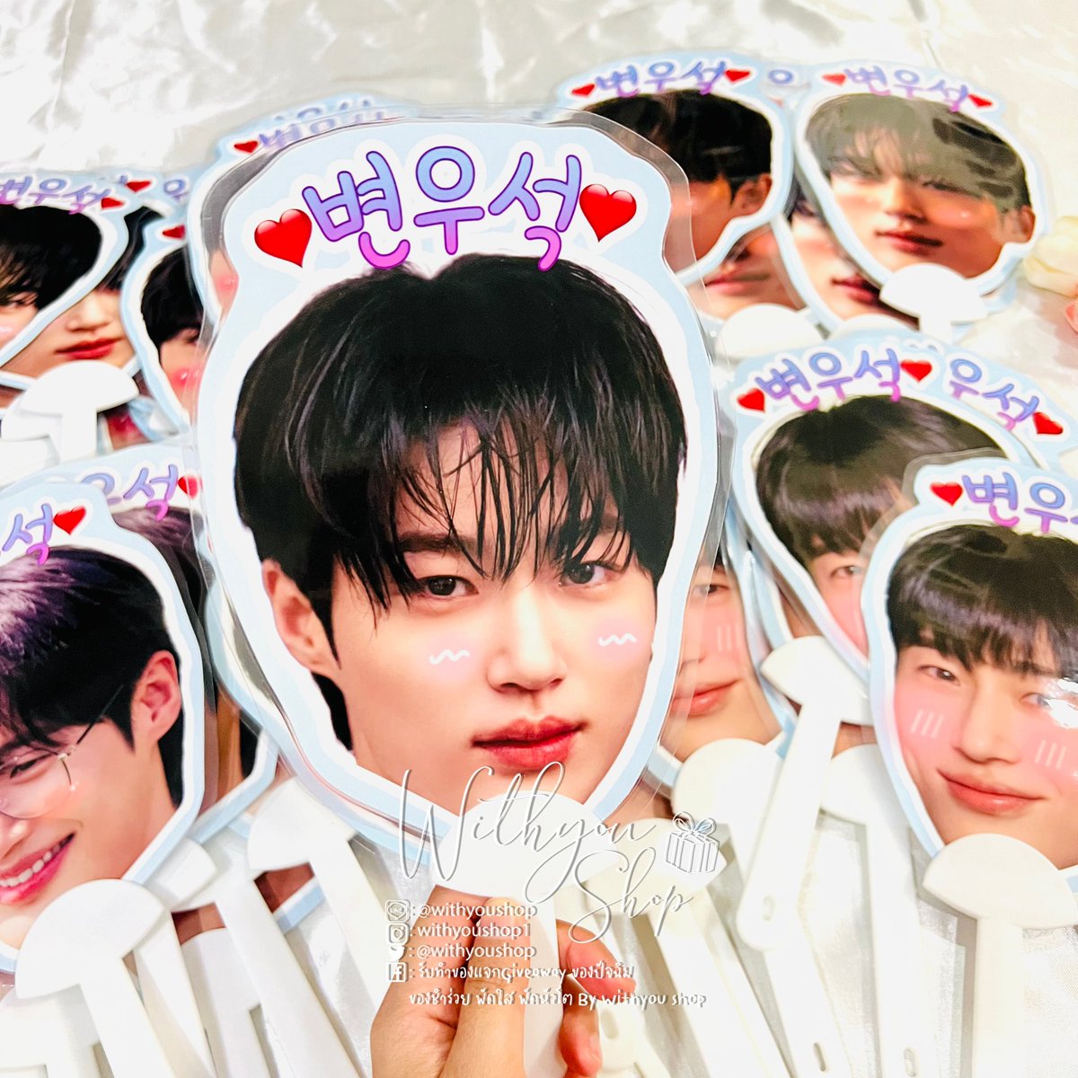 WithyouShop's tweet image. พัดสั่งทำลดราคา #รับทำพัด #พัดใส #พัดหัวโต ตย.ลูกค้าสั่งทำ🙏🏻
👉🏻ราคาโปร มินิ25฿ จัมโบ้45฿
👉🏻เป็นโฟโต้เคลือบ
👉🏻มีด้านเดียว
👉🏻ด้ามสีขาว
#ของปัจฉิม #ของขวัญรับปริญญา #ของขวัญวันปัจฉิม #พัดกลม #รับทำของแจก #รับทำgiveaway #Giveaway #รับปริญญา #ของแจกหน้าคอน #ของแจกแฟนคลับ