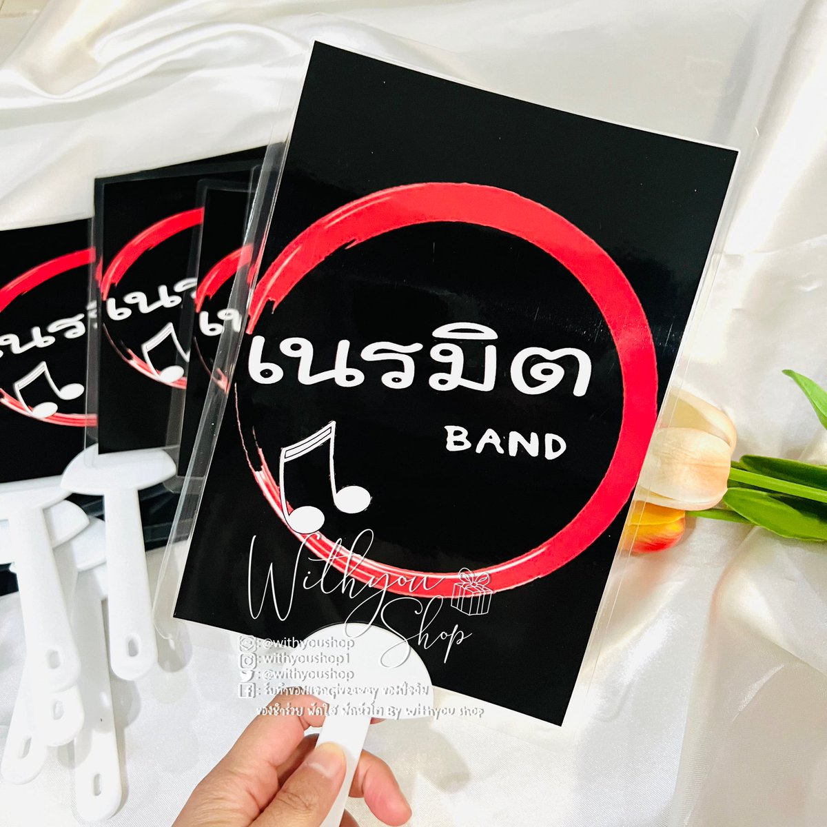 WithyouShop's tweet image. พัดสั่งทำลดราคา #รับทำพัด #พัดใส #พัดหัวโต ตย.ลูกค้าสั่งทำ🙏🏻
👉🏻ราคาโปร มินิ25฿ จัมโบ้45฿
👉🏻เป็นโฟโต้เคลือบ
👉🏻มีด้านเดียว
👉🏻ด้ามสีขาว
#ของปัจฉิม #ของขวัญรับปริญญา #ของขวัญปัจฉิม ปัจฉิม #รับทำของแจก #รับทำgiveaway #Giveaway #รับปริญญา #ของแจกหน้าคอน #ของแจกแฟนคลับ