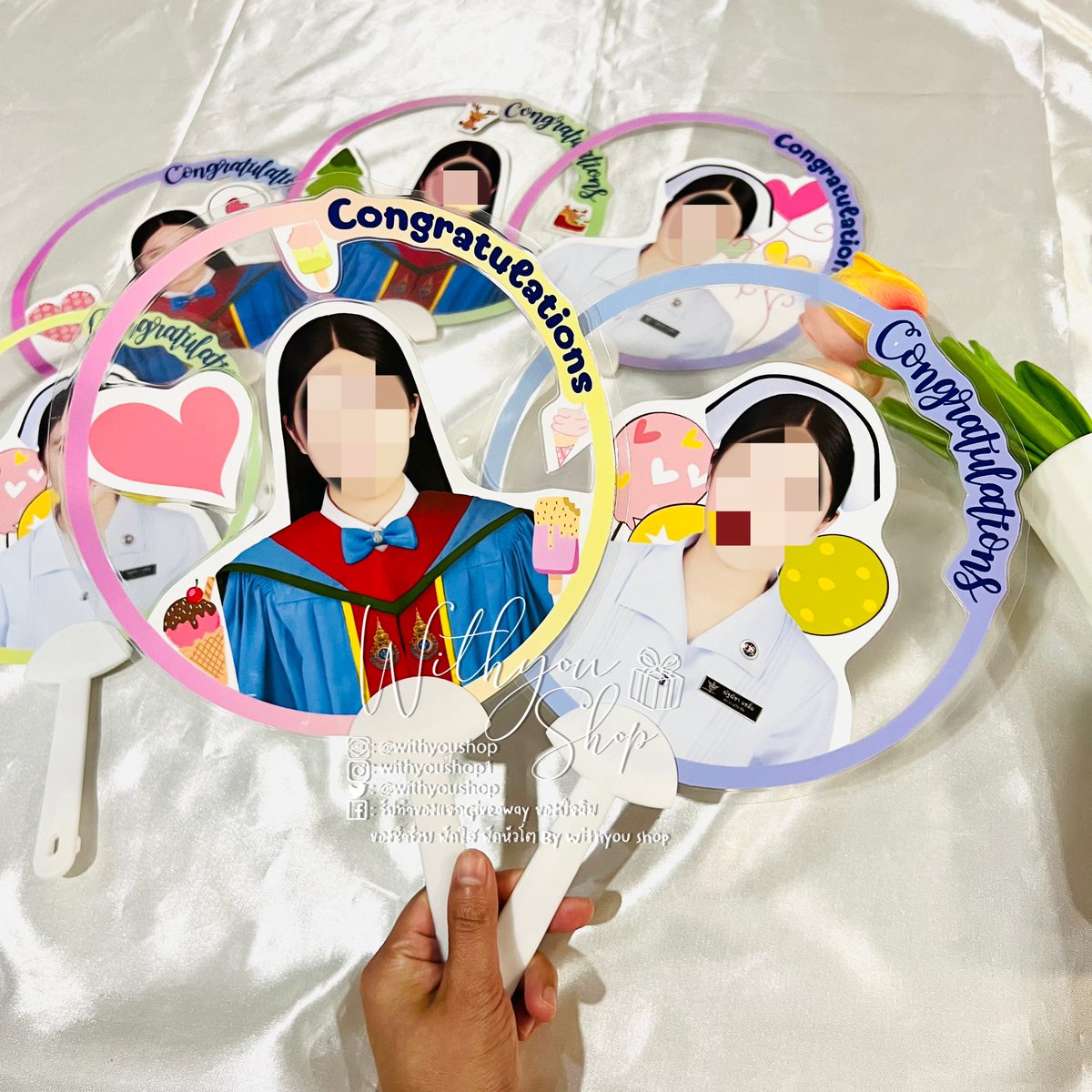 WithyouShop's tweet image. พัดสั่งทำลดราคา #รับทำพัด #พัดใส #พัดหัวโต ตย.ลูกค้าสั่งทำ🙏🏻
👉🏻ราคาโปร มินิ25฿ จัมโบ้45฿
👉🏻เป็นโฟโต้เคลือบ
👉🏻มีด้านเดียว
👉🏻ด้ามสีขาว
#ของปัจฉิม #ของขวัญรับปริญญา #ของขวัญ ปัจฉิม #ปัจฉิม #พัดกลม #รับทำของแจก #รับทำgiveaway #Giveaway #รับปริญญา #ของแจกหน้าคอน #ของแจกแฟนคลับ