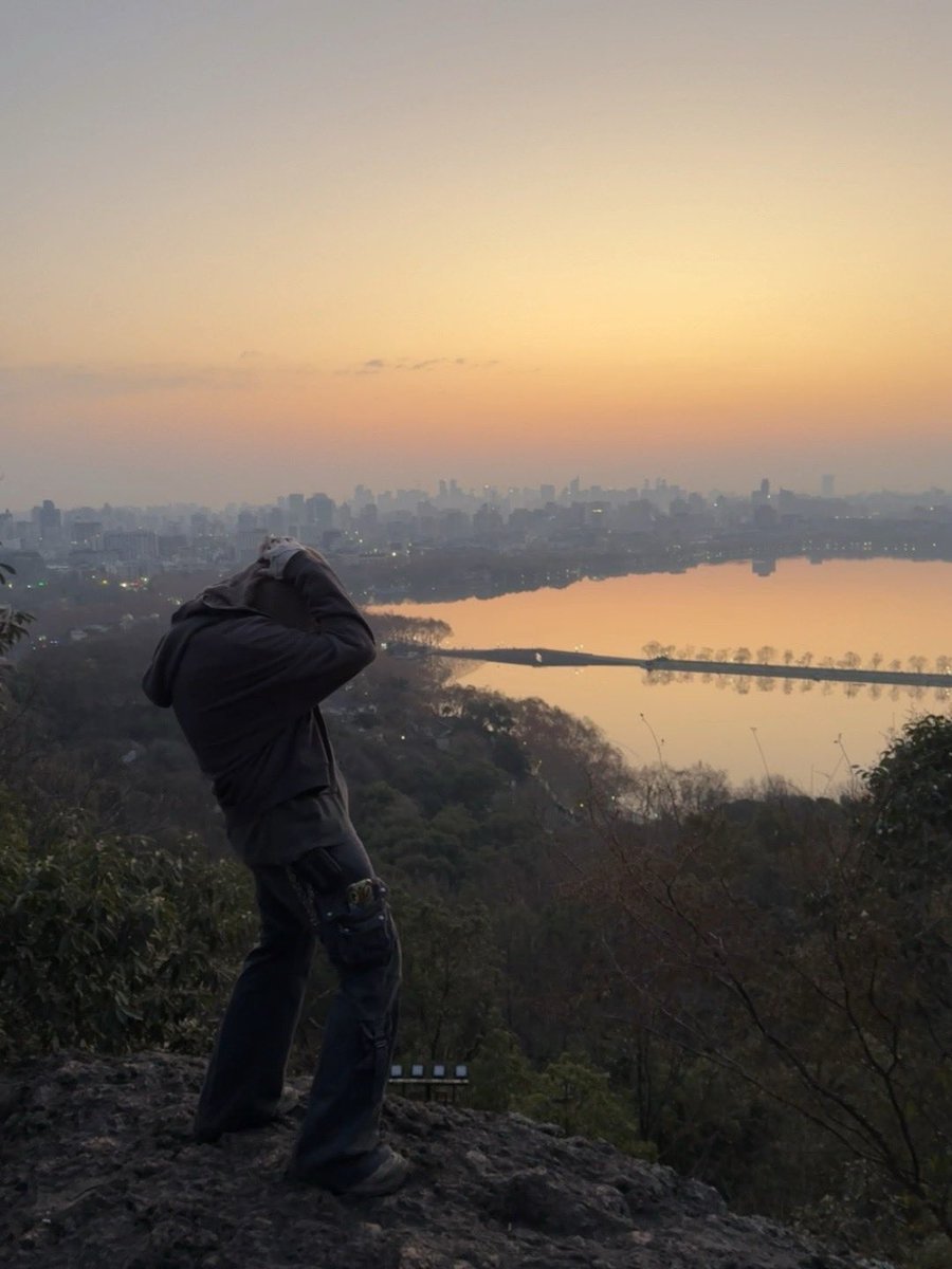 🌄在日出的时候runaway