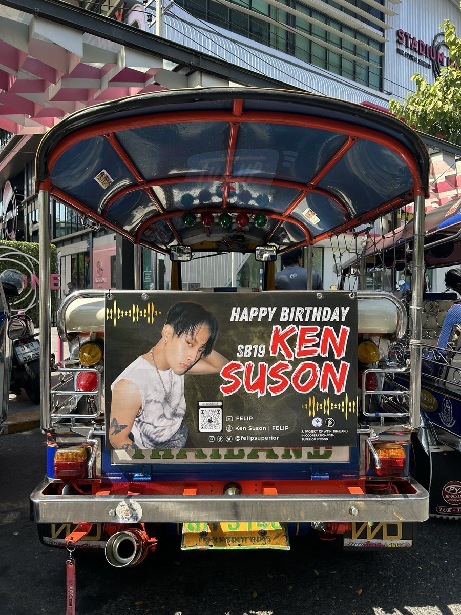 AtinThailand's tweet photo. A’TIN Thailand 🇹🇭 &amp; @siw_son are celebrating FELIP’s birthday (January 12) in Bangkok (Sukhumvit) via a tuktuk banner for 1 month 💙 

SLMT @janebangkok30 &amp; @atoynavarro for the sponsorship 💙 

FELIP ON A ROLL
@felipsuperior #FELIP28thStreak 
#HappySB19KenDay 
#SB19_KEN #FELIP https://t.co/o70xJQMshq