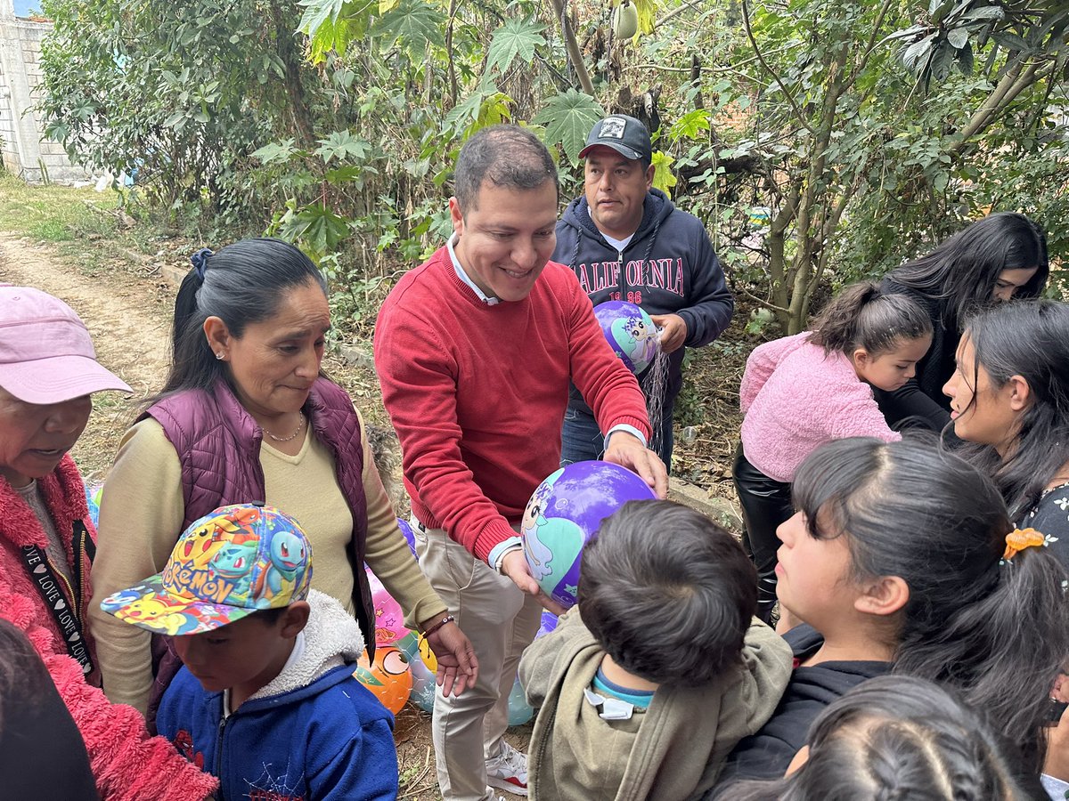 Seguimos #adelante y sin pausa trabajando en las causas de la gente.